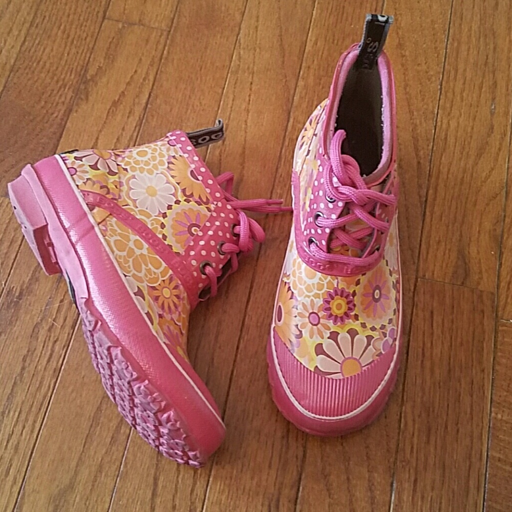 Girls slip on Charlot Bogs ankle rainboots sz 3
